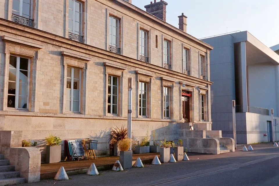 Façade d'un bâtiment ancien à Fort-de-France